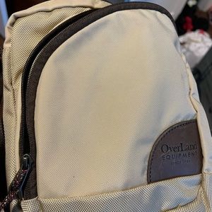 Overland small crossbody.